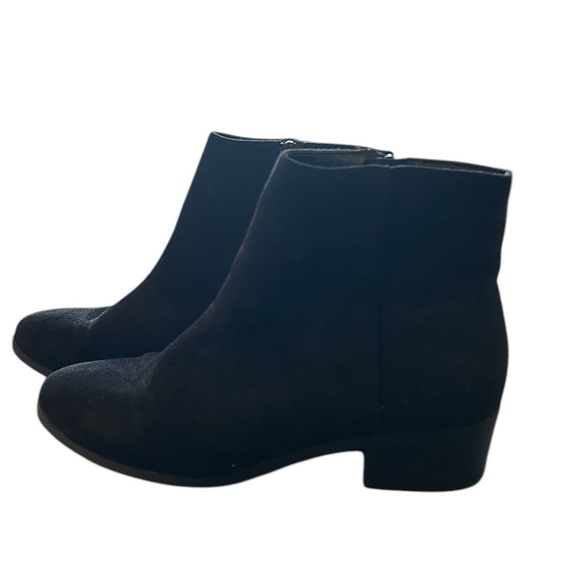 Y Not? Women's Ankle Boots - Picture 1 of 8